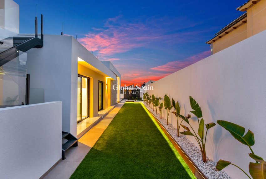 Venta - VILLA -
EL CHAPARRAL - Inland