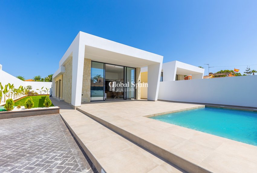 Venta - VILLA -
EL CHAPARRAL - Inland