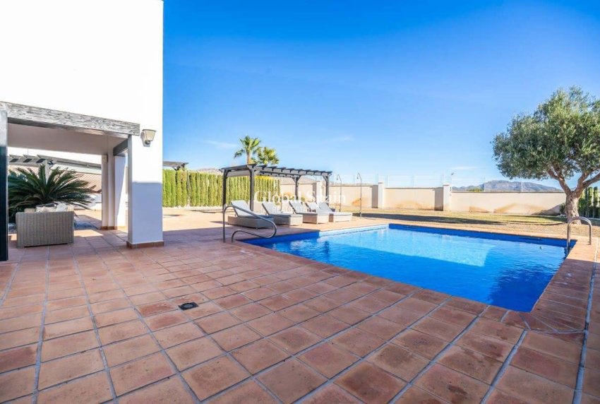 Venta - VILLA -
El Valle Golf Resort - Inland