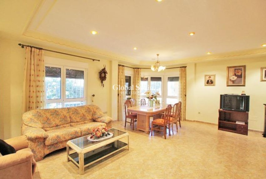 Venta - VILLA -
ELCHE - Altabix