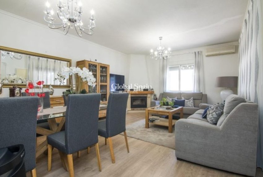 Venta - VILLA -
ELCHE - Costa Blanca