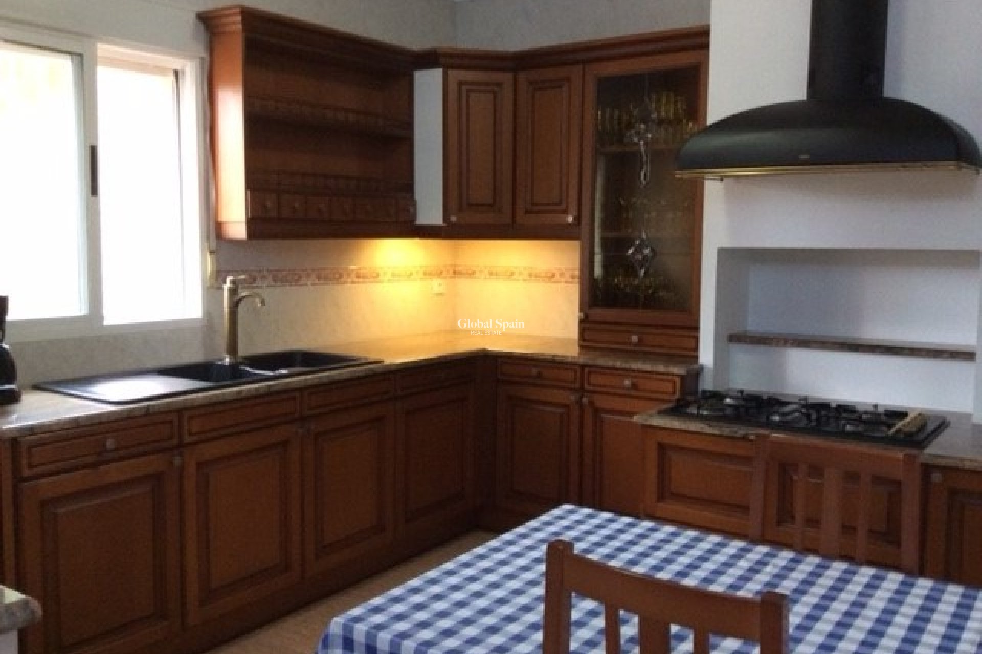 Venta - VILLA -
ELCHE