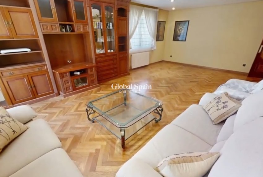 Venta - VILLA -
ELDA - Inland