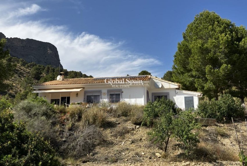 Venta - VILLA -
FINESTRAT - Costa Blanca