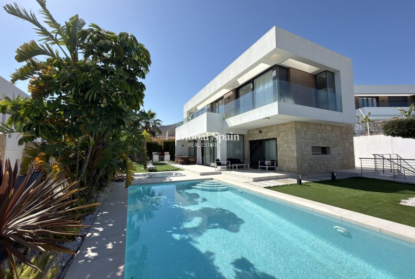 Venta - VILLA -
FINESTRAT - Costa Blanca