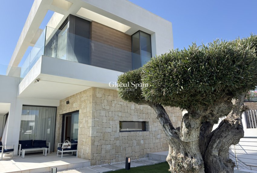 Venta - VILLA -
FINESTRAT - Costa Blanca