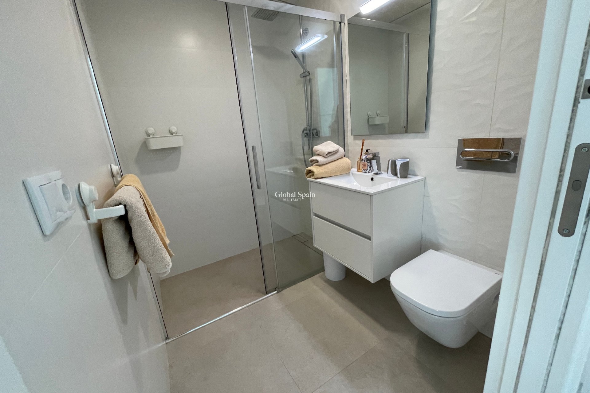 Venta - VILLA -
FORMENTERA DEL SEGURA - Costa Blanca