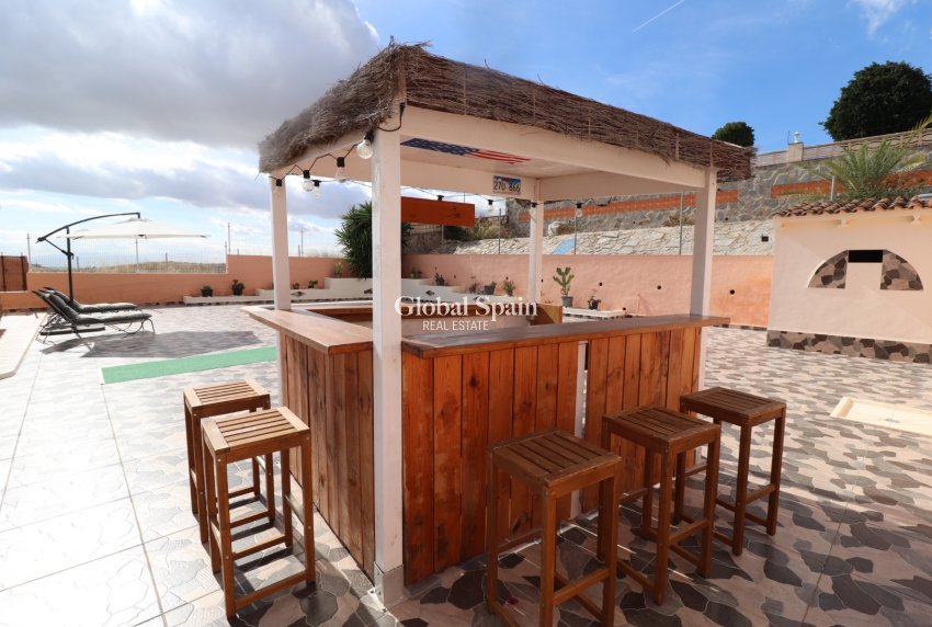 Venta - VILLA -
FORTUNA - Inland