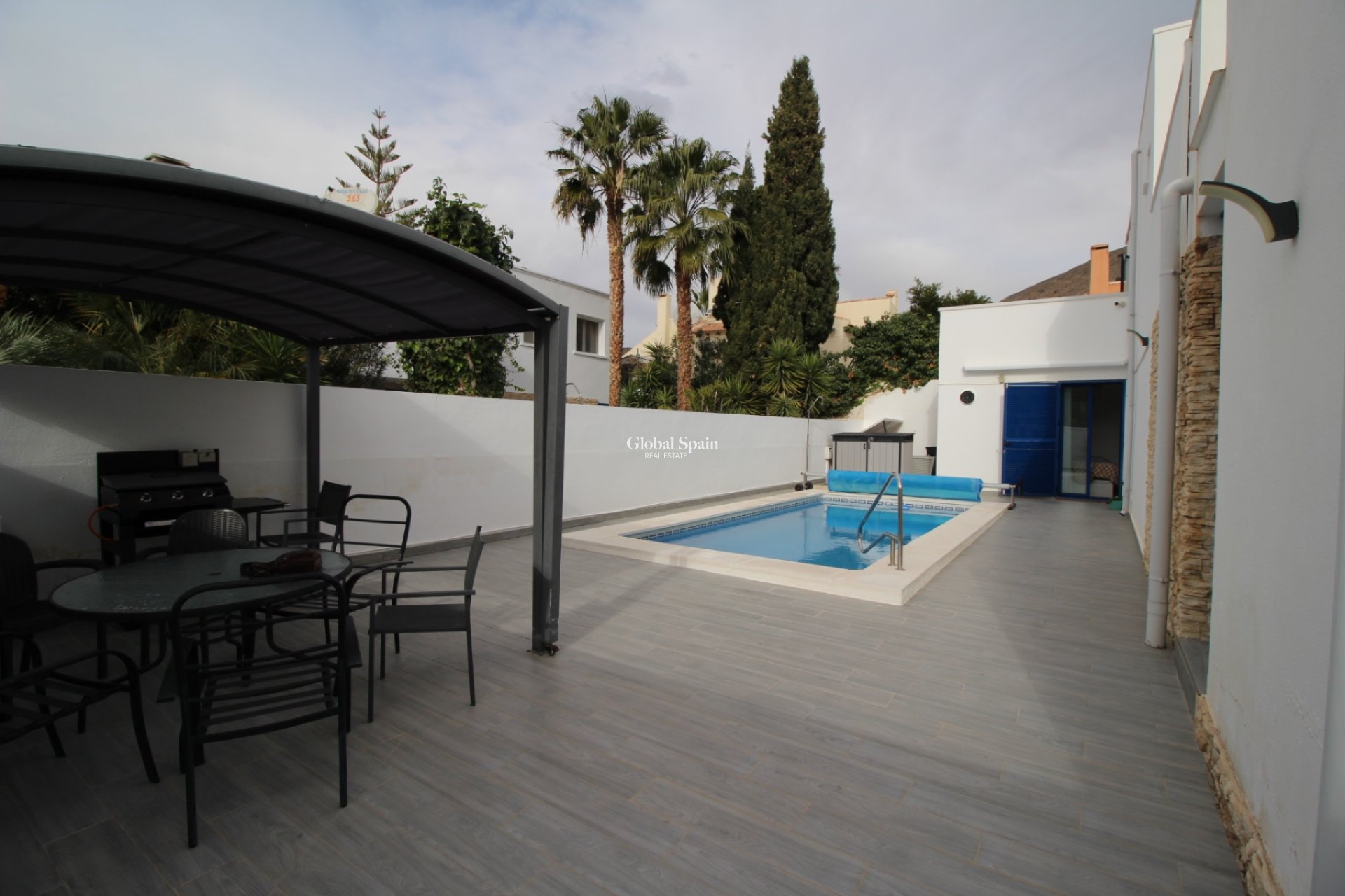 Venta - VILLA -
FORTUNA - Inland