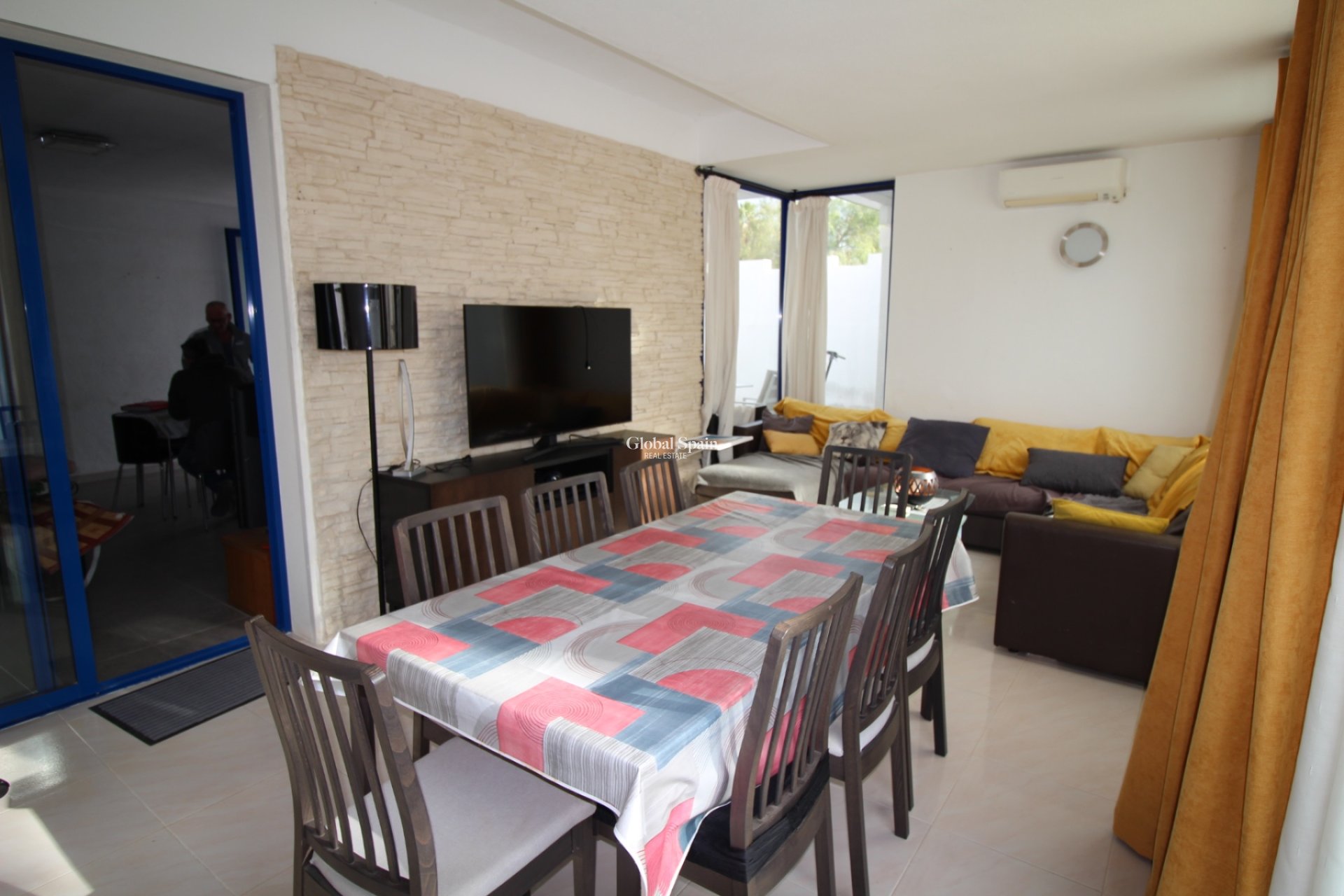 Venta - VILLA -
FORTUNA - Inland