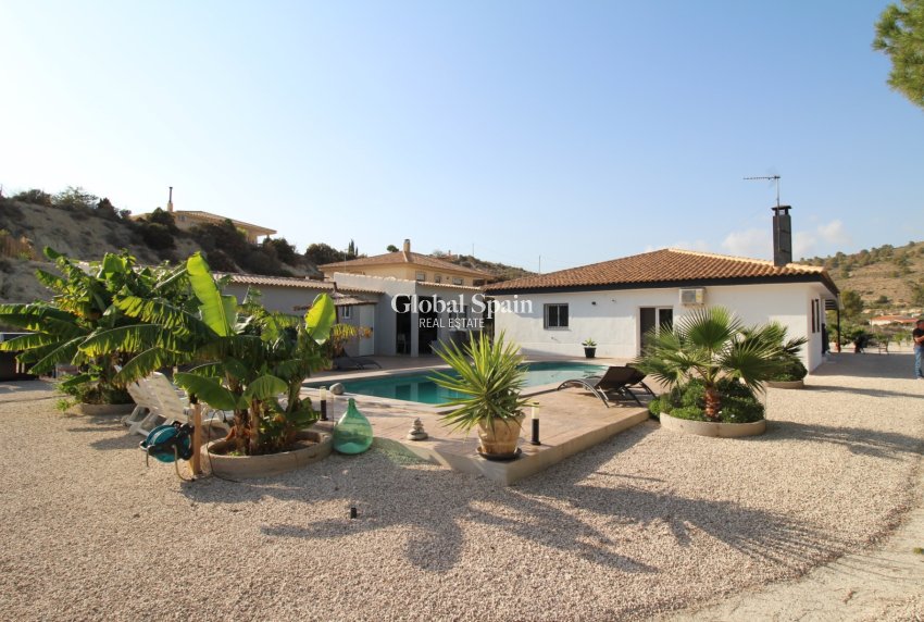 Venta - VILLA -
FORTUNA - Inland