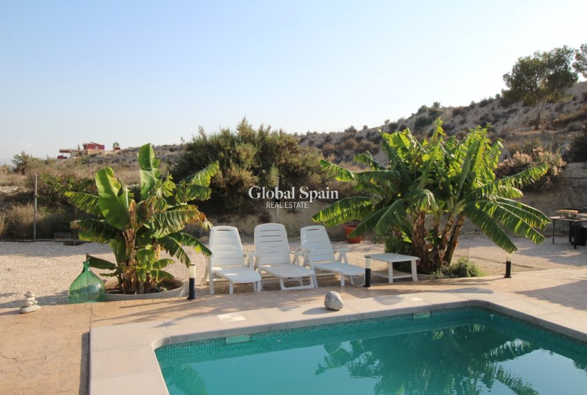 Venta - VILLA -
FORTUNA - Inland