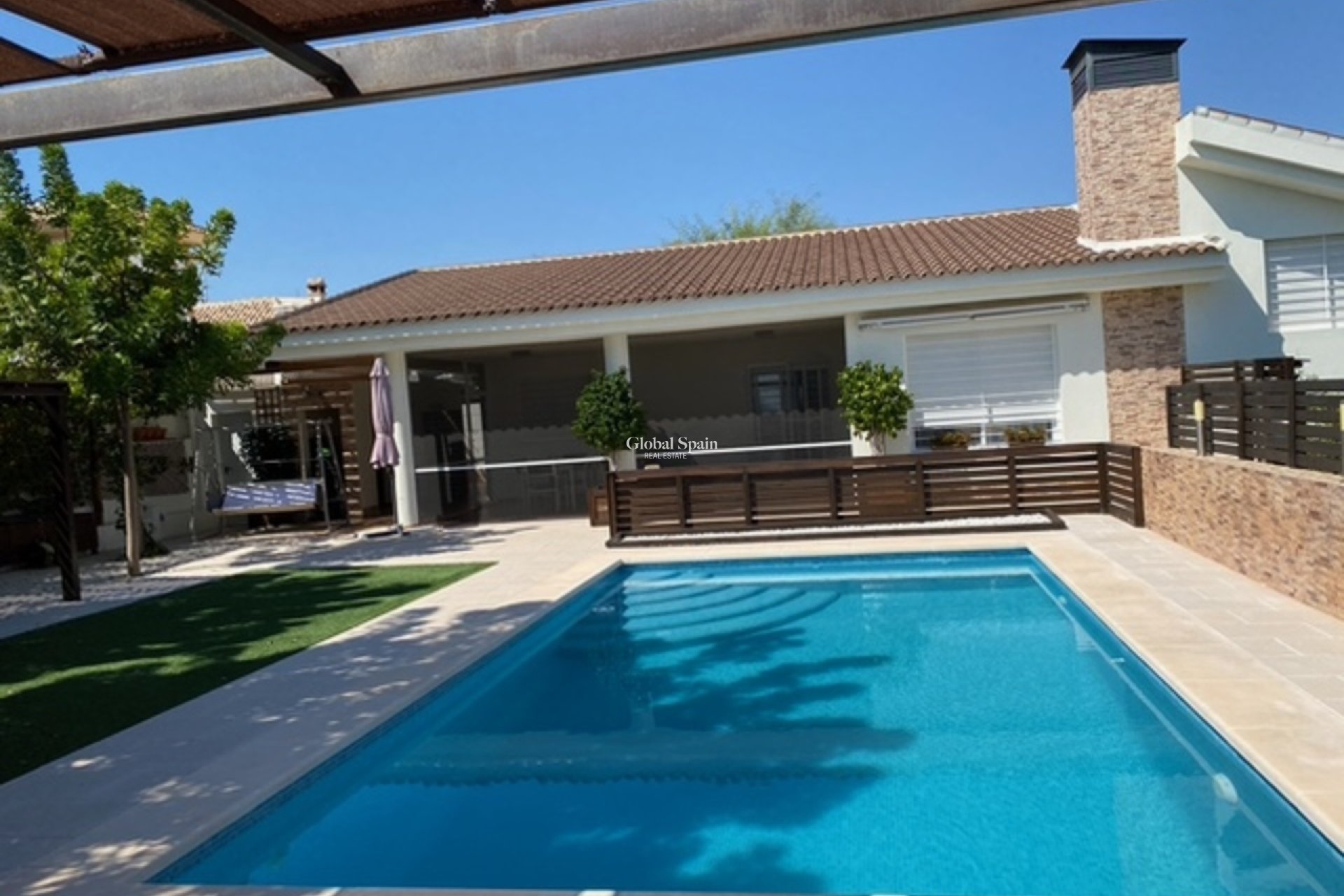 Venta - VILLA -
FORTUNA - Inland