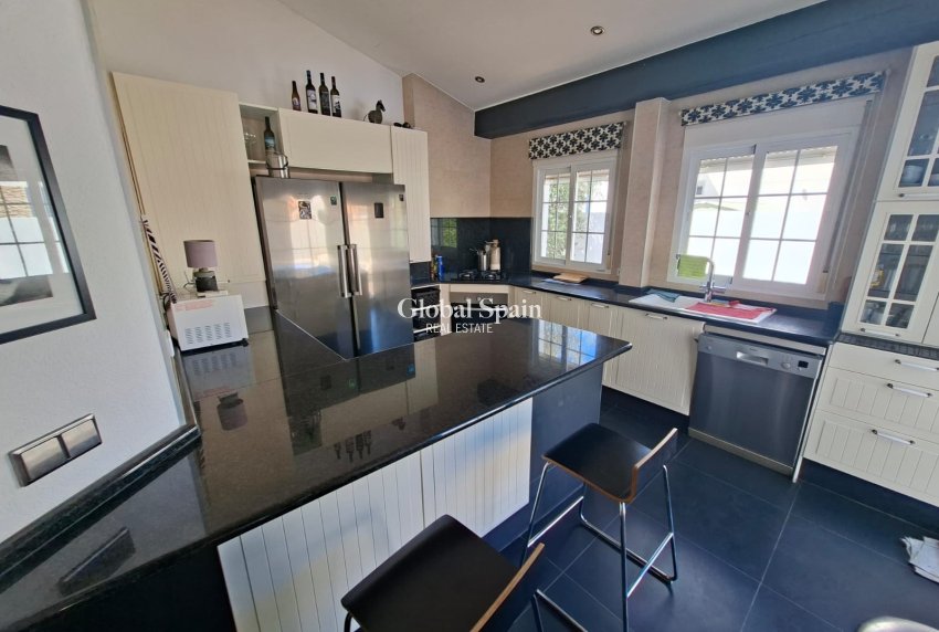 Venta - VILLA -
FORTUNA - Inland