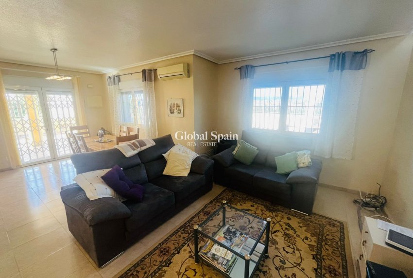 Venta - VILLA -
GEA Y TRUYOLS - Inland