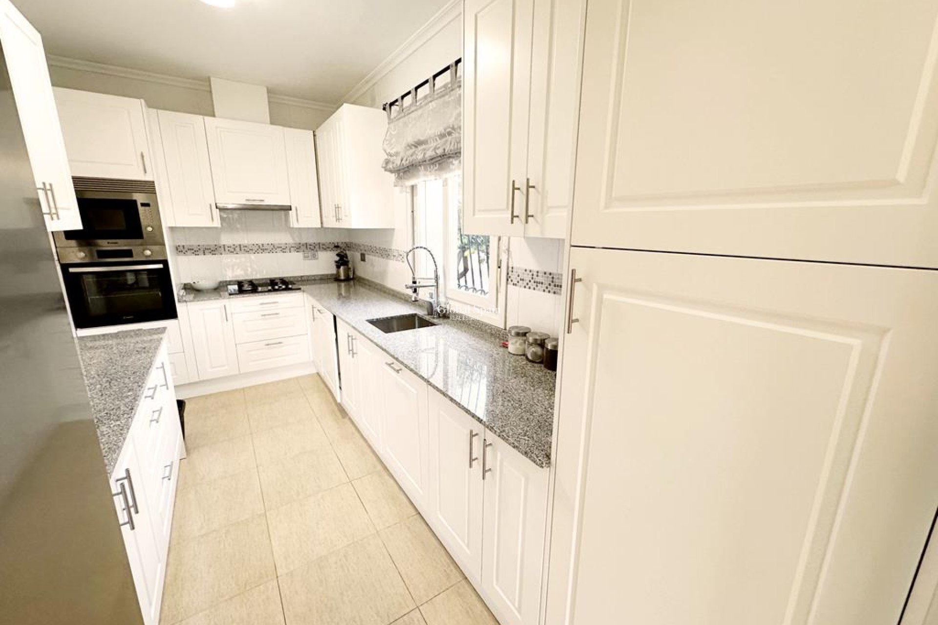 Venta - VILLA -
GEA Y TRUYOLS - Inland