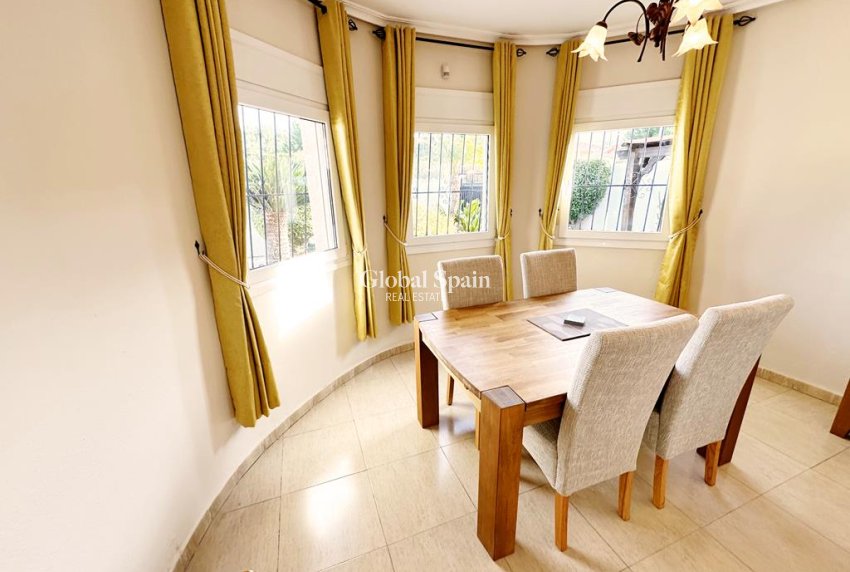 Venta - VILLA -
GEA Y TRUYOLS - Inland