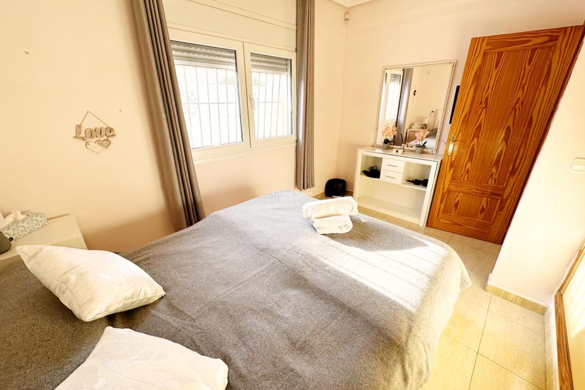 Venta - VILLA -
GEA Y TRUYOLS - Inland