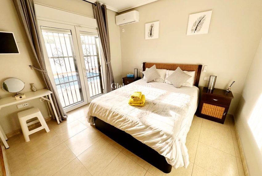 Venta - VILLA -
GEA Y TRUYOLS - Inland