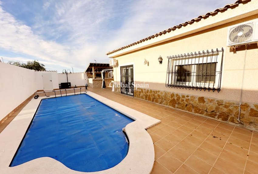 Venta - VILLA -
GEA Y TRUYOLS - Inland