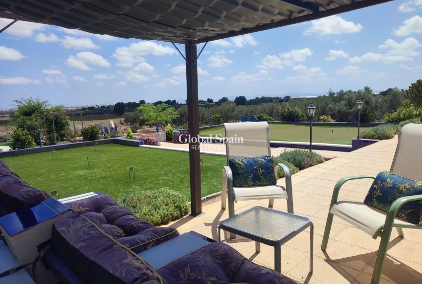 Venta - VILLA -
GEA Y TRUYOLS - Inland