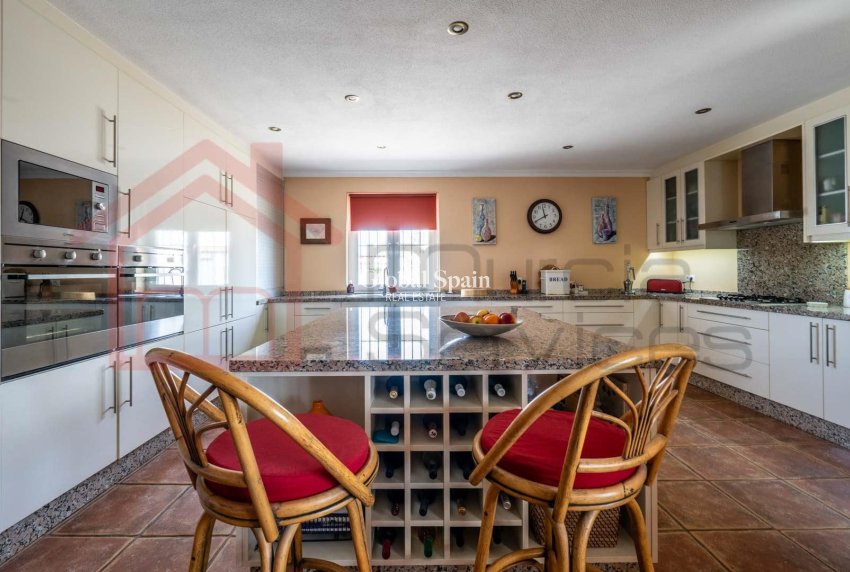 Venta - VILLA -
GEA Y TRUYOLS - Inland