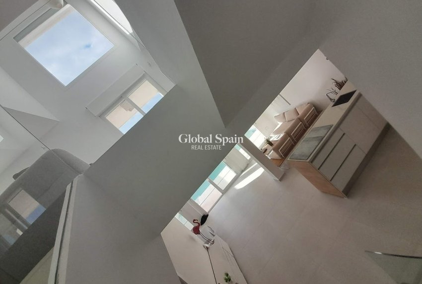 Venta - VILLA -
GRAN ALACANT - Costa Blanca