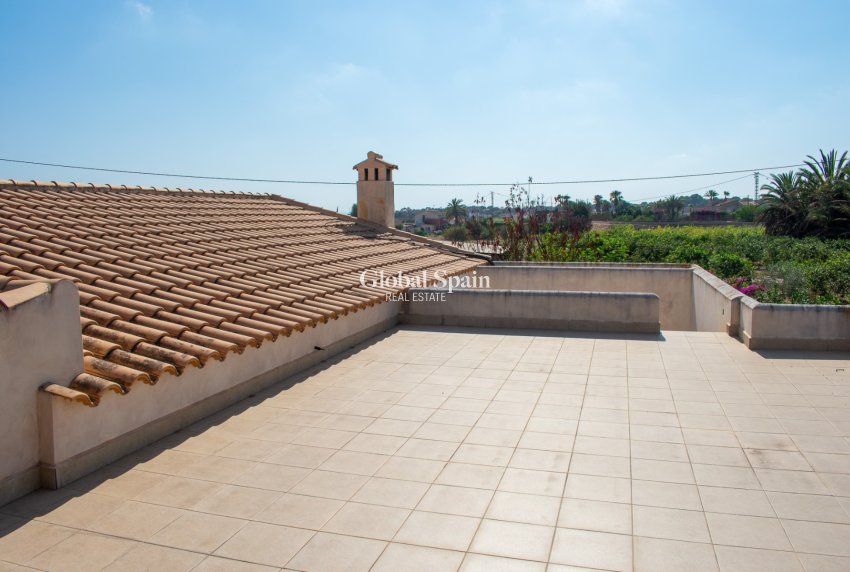 Venta - VILLA -
GUARDAMAR DEL SEGURA - EL RASO