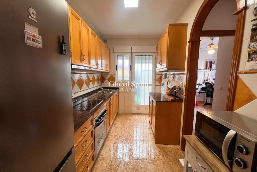 Venta - VILLA -
GUARDAMAR DEL SEGURA - EL RASO