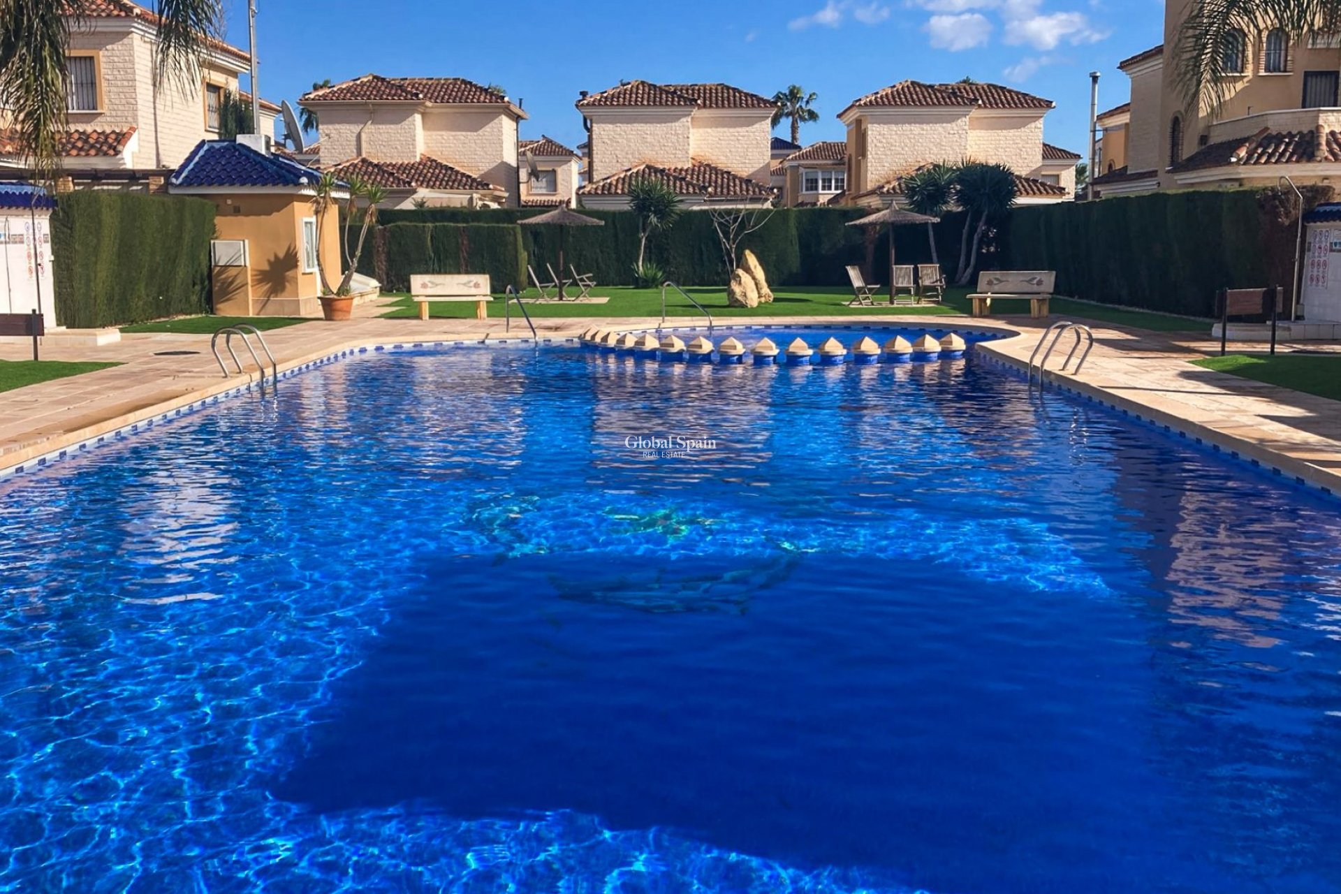 Venta - VILLA -
GUARDAMAR DEL SEGURA - EL RASO