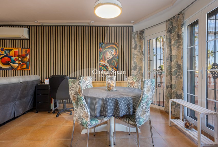 Venta - VILLA -
GUARDAMAR DEL SEGURA - EL RASO