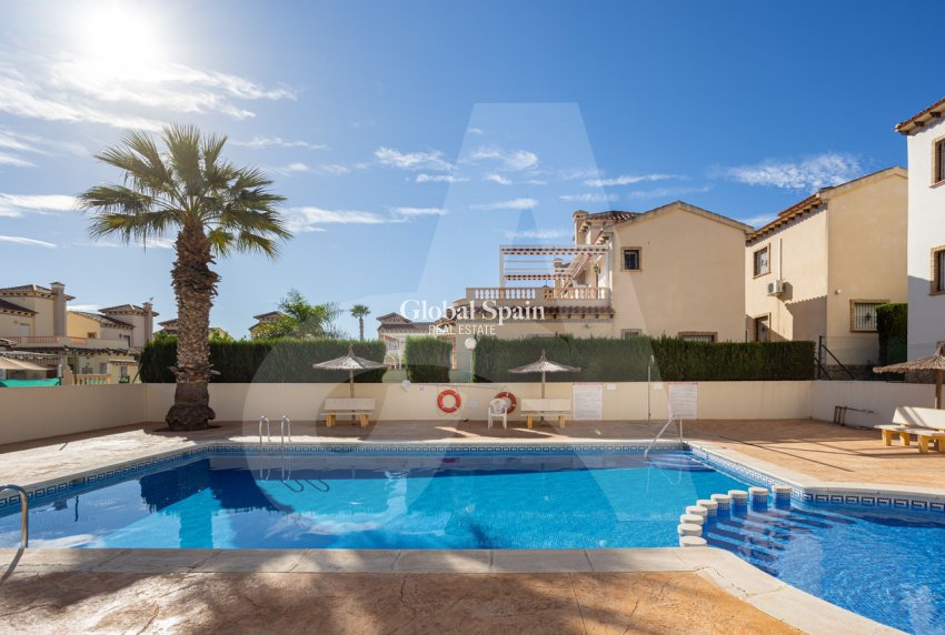 Venta - VILLA -
GUARDAMAR DEL SEGURA - EL RASO