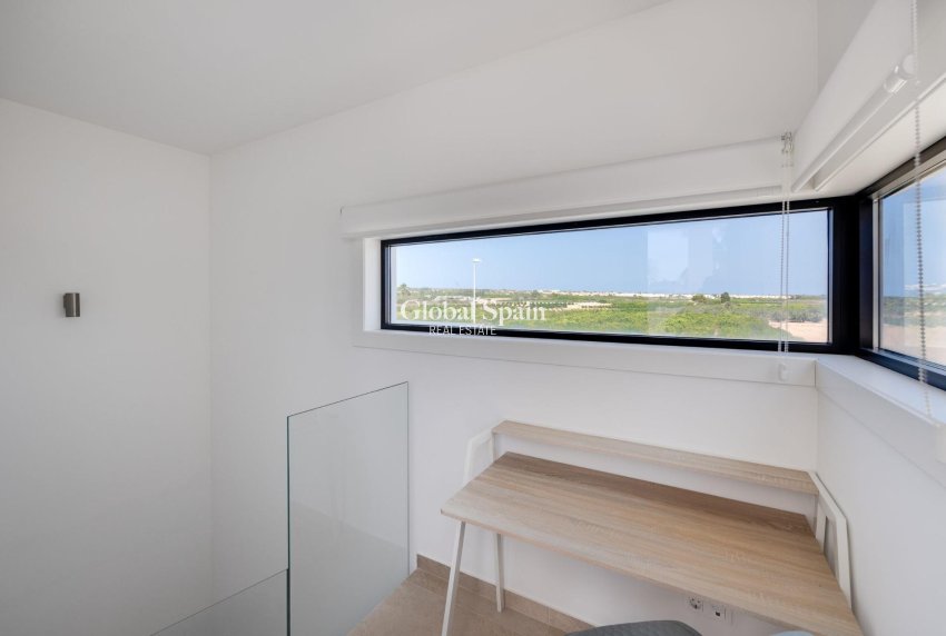 Venta - VILLA -
GUARDAMAR DEL SEGURA - EL RASO