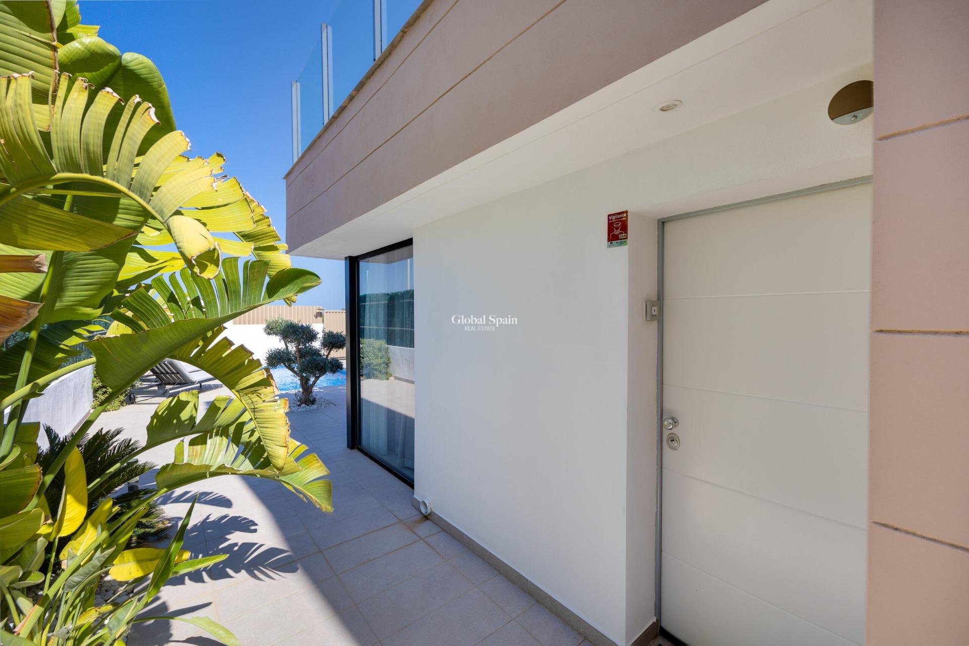 Venta - VILLA -
GUARDAMAR DEL SEGURA - EL RASO