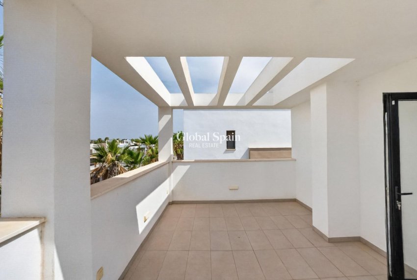 Venta - VILLA -
GUARDAMAR DEL SEGURA - EL RASO