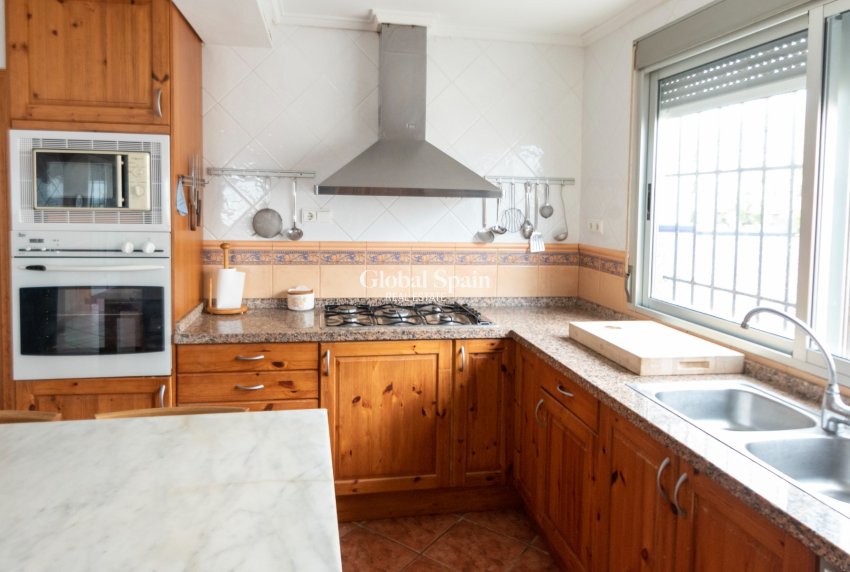 Venta - VILLA -
GUARDAMAR DEL SEGURA - Guardamar Playa