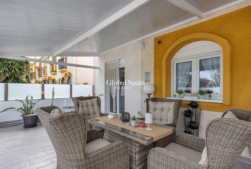 Venta - VILLA -
GUARDAMAR DEL SEGURA - Urbanizaciones