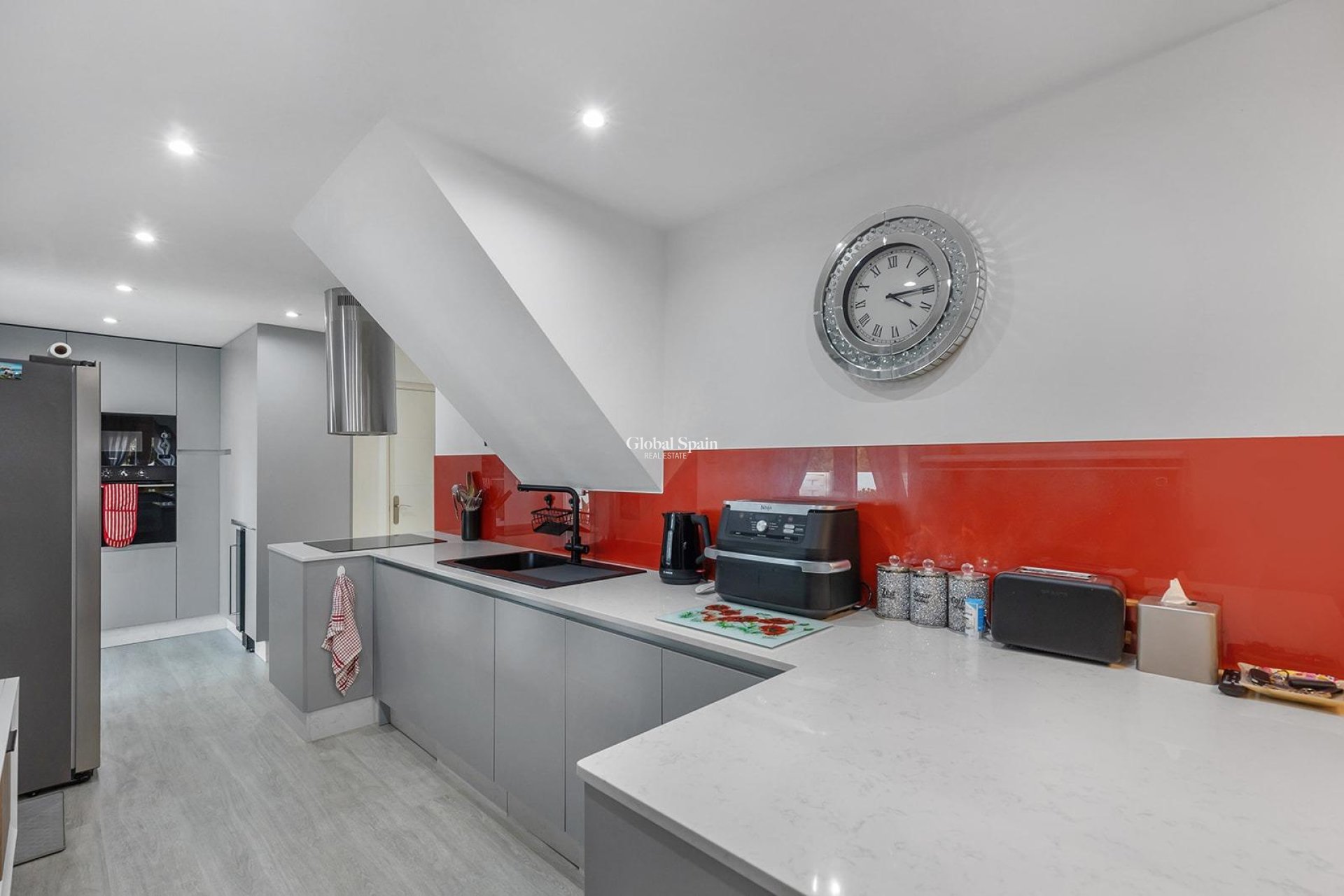 Venta - VILLA -
GUARDAMAR DEL SEGURA - Urbanizaciones