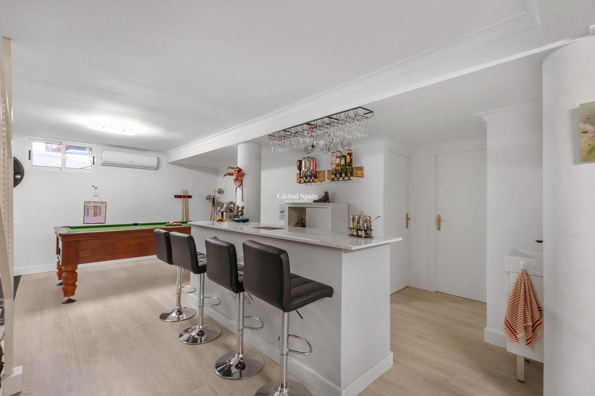 Venta - VILLA -
GUARDAMAR DEL SEGURA - Urbanizaciones