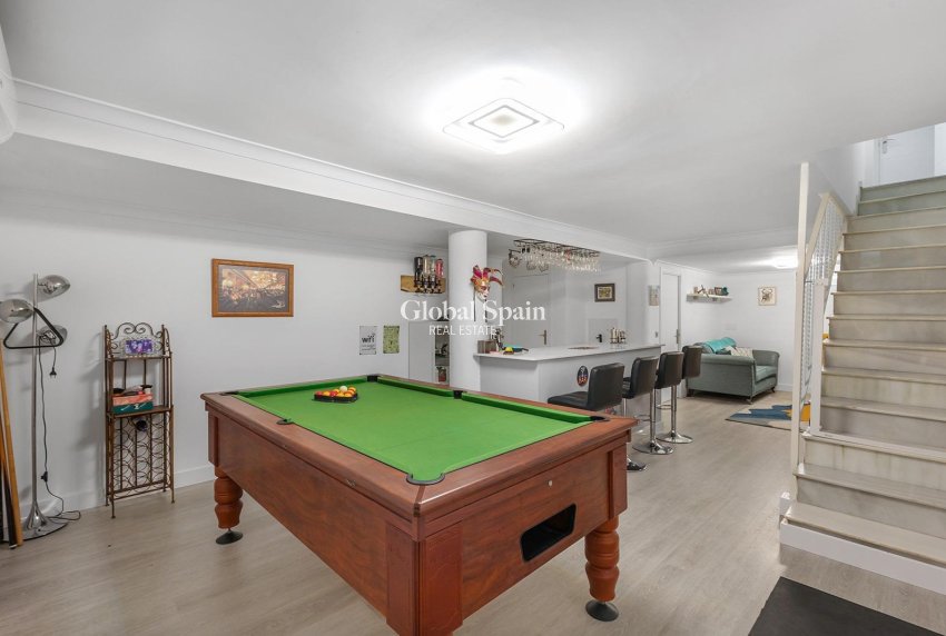 Venta - VILLA -
GUARDAMAR DEL SEGURA - Urbanizaciones