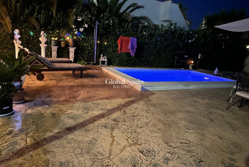 Venta - VILLA -
HONDÓN DE LAS NIEVES - Inland