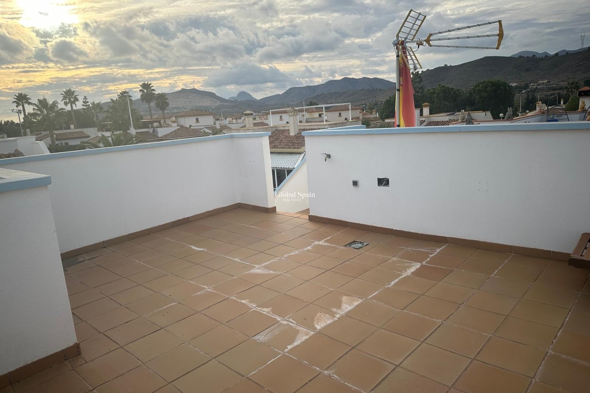 Venta - VILLA -
HONDÓN DE LAS NIEVES - Inland