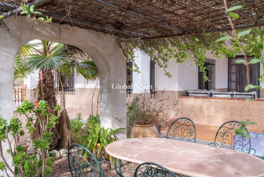 Venta - VILLA -
HONDÓN DE LAS NIEVES - Inland