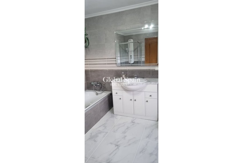 Venta - VILLA -
HONDÓN DE LOS FRAILES - Inland