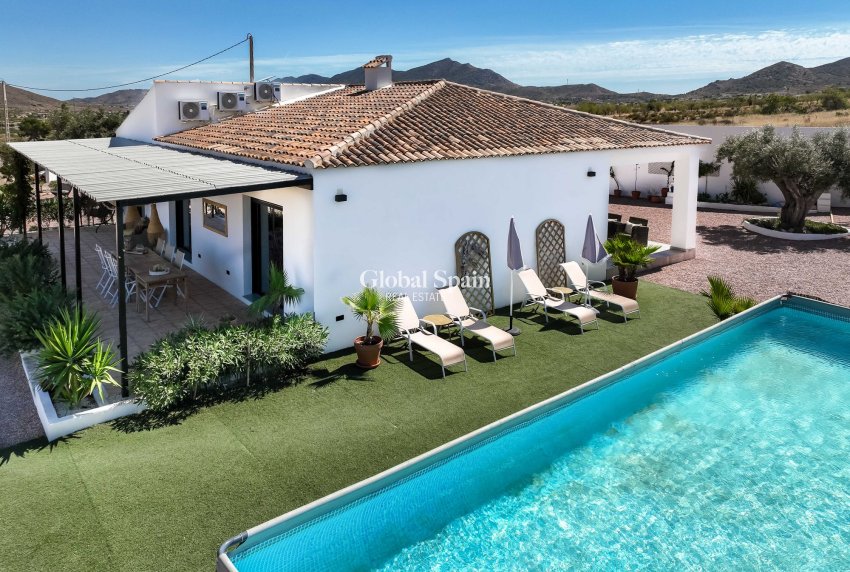 Venta - Villa -
Hondon De Los Frailes