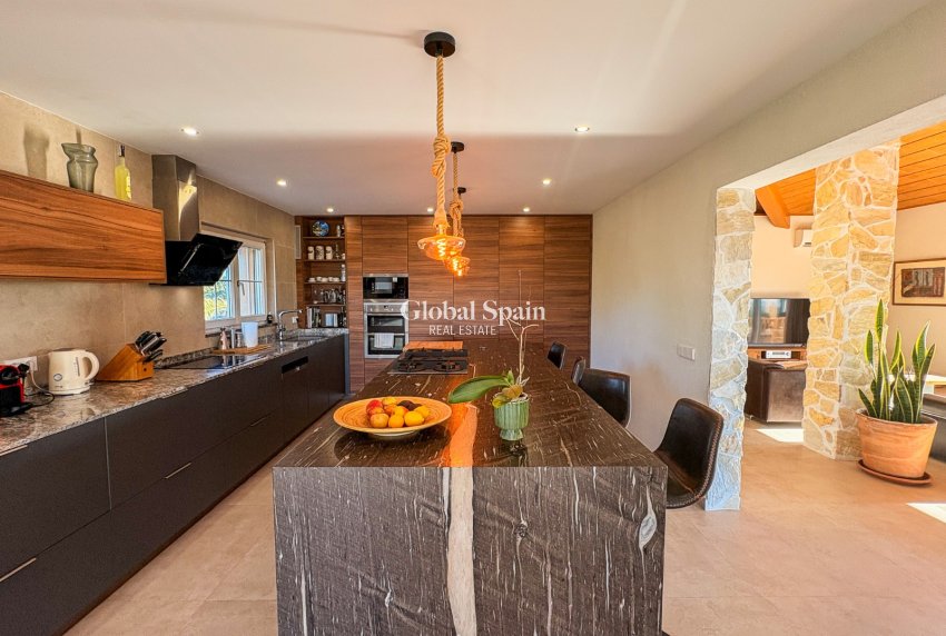 Venta - Villa independiente -
ELCHE - Las Bayas