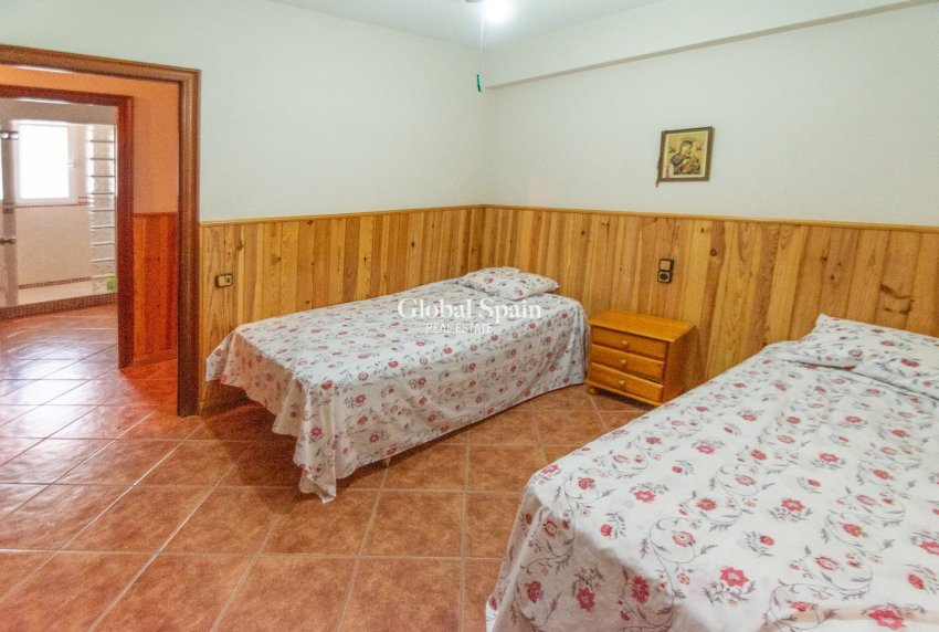 Venta - Villa independiente -
GUARDAMAR DEL SEGURA - Guardamar Playa
