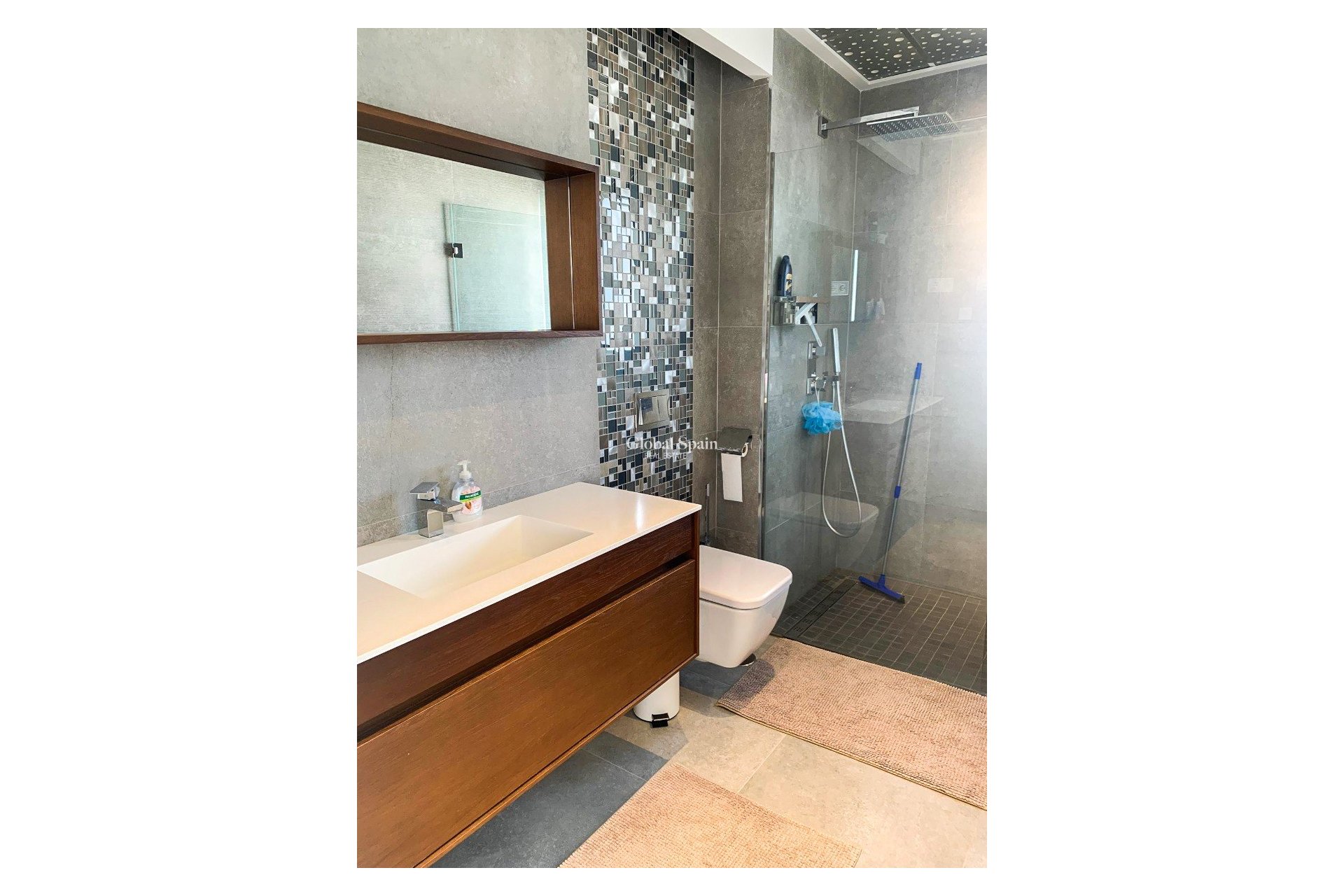 Venta - Villa independiente -
ORIHUELA COSTA - CAMPOAMOR