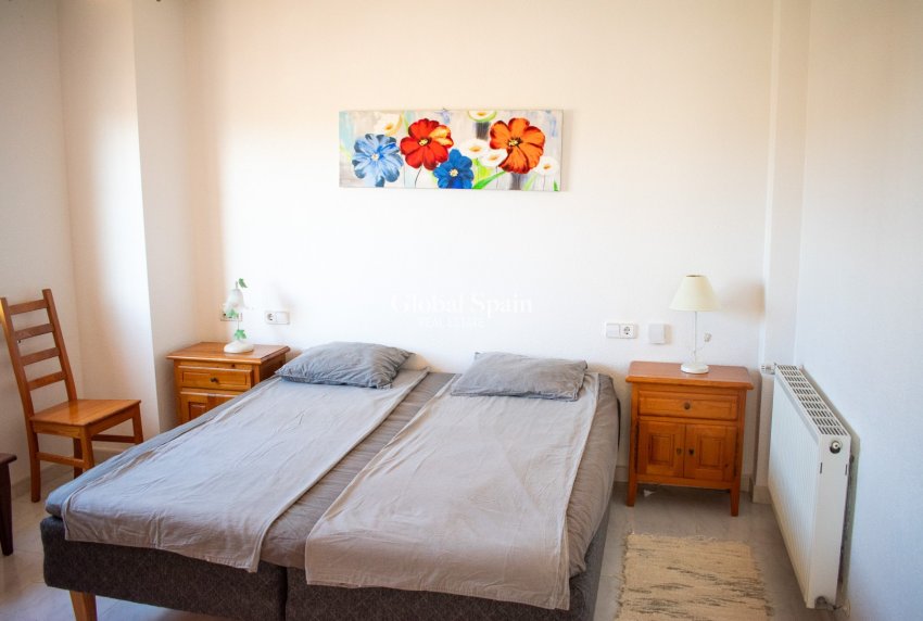 Venta - Villa independiente -
ORIHUELA COSTA - La Zenia