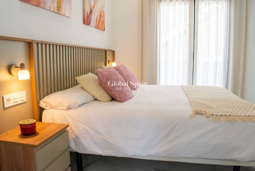 Venta - Villa independiente -
TORREVIEJA - La Siesta - El Salado - Torreta